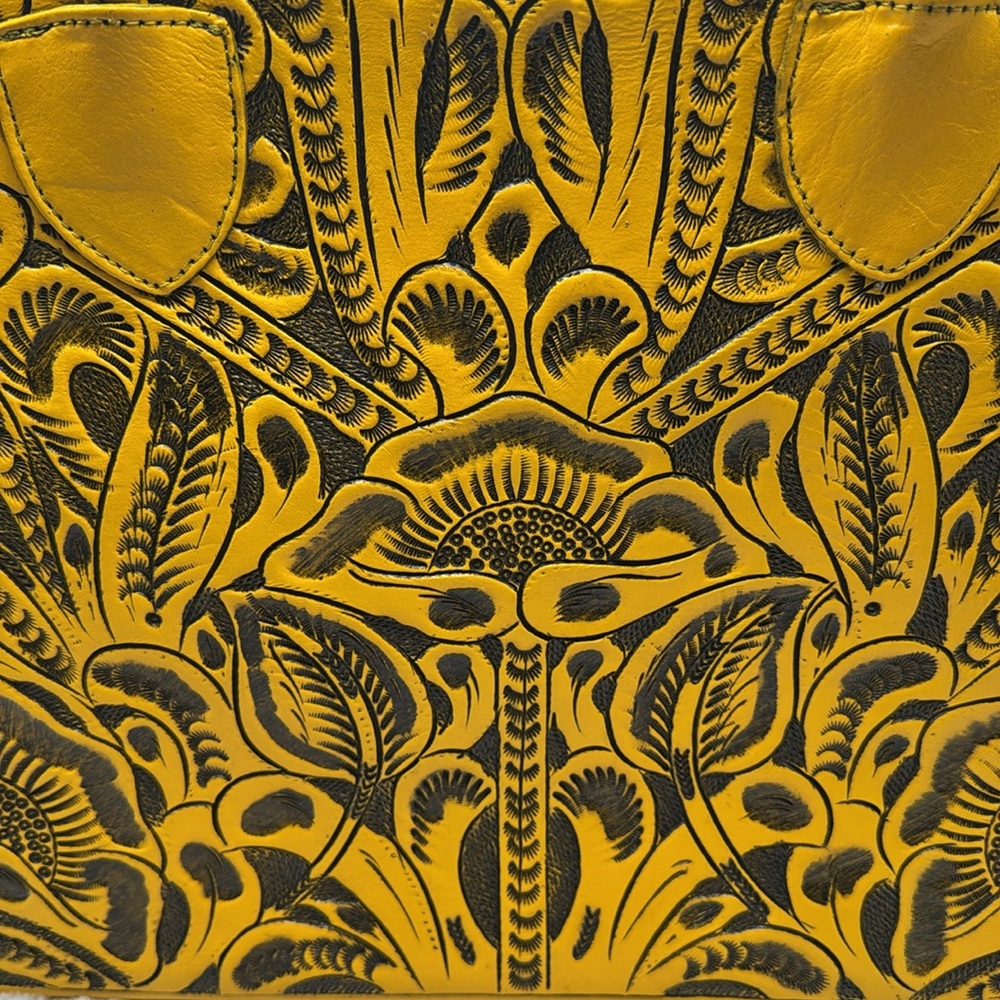 Yellow Embroidered Leather Women's Bag, TOTE M, Suitcase - Picture 9 of 11
